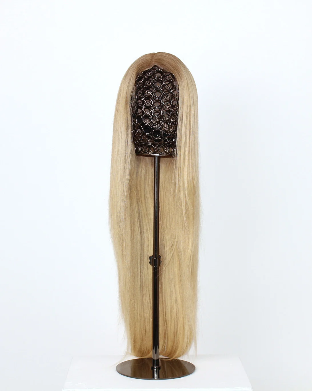 Vera Wig / 65cm - Image 3